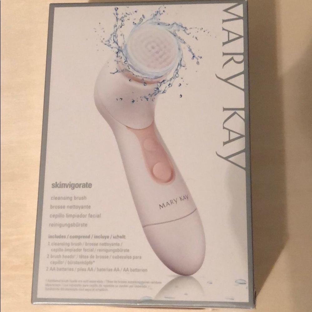 MaryKay Skinvigorate cleaning brush